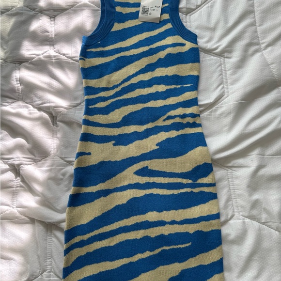 Forever 21 Dresses & Skirts - Forever 21 Blue and Cream Zebra Print Mini Dress